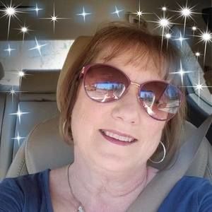 Meet your Posher, Debra